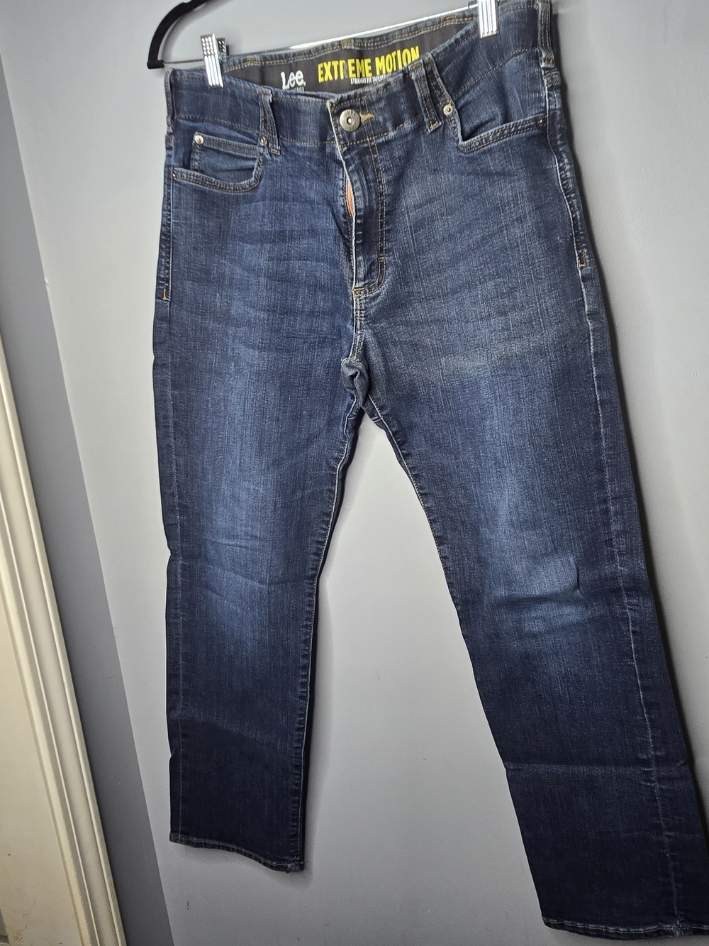 Lee Extreme Motion Jeans 34x32 Straight Fit Tapered Leg Stretch Dark Wash Mens